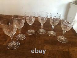 6 ÉLÉGANTS VERRES A VIN EN CRISTAL DE SAINT LOUIS, modèle ROLAND (H 13,3 cm)
