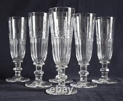 6 flûtes à champagne 1840 cristal de St Louis variante modèle Trianon XIXe
