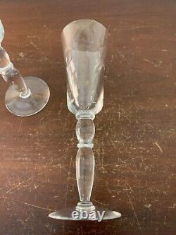 6 flutes à champagne modèle Cosmos en cristal de Saint Louis (prix à la pièce)