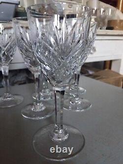 6 grands verres à vin cristal de St Louis modèle Chantilly 15 cm