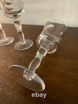 6 verres à vin blanc modèle Cosmos en cristal de Saint Louis (prix à la pièce)