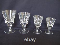 6 verres à vin cristal de St Louis modèle Jersey 11,2cm signés