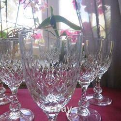 6 verres a vin cristal de saint louis signé modèle Messine H 13 cm