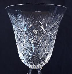6 verres à vin en cristal de St Louis, modèle très finement taillé signés 17,1cm
