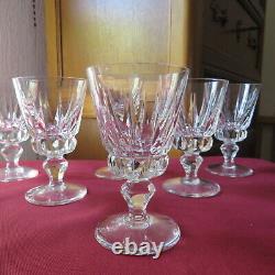 6 verres a vin en cristal de saint louis modèle Guernesey H 112 cm signé lot 1