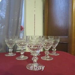 6 verres a vin en cristal de saint louis modèle trianon H 10,7 cm L 2