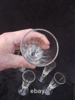7 flutes à Champagne en cristal St Louis Modèle Caton