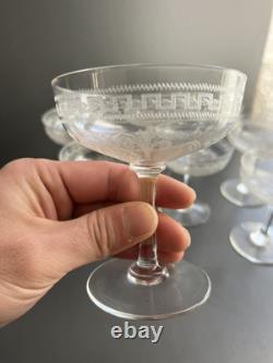 8 Coupe A Champagne En Cristal Gravé Saint Louis Modèle Pasteur Baccarat