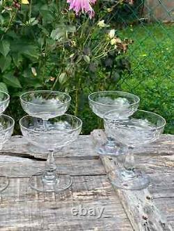 8 Coupes à champagne en cristal Baccarat, Saint louis, autres Style écaille