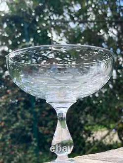 8 Coupes à champagne en cristal Baccarat, Saint louis, autres Style écaille