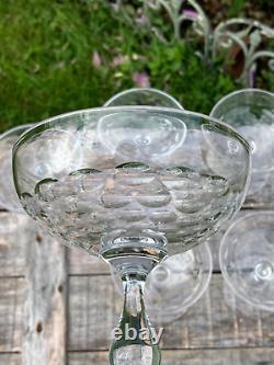 8 Coupes à champagne en cristal Baccarat, Saint louis, autres Style écaille