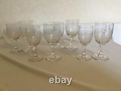 #8 verres (4 grand et 4 petit) en cristal de Baccarat, saint Louis modèle gravé