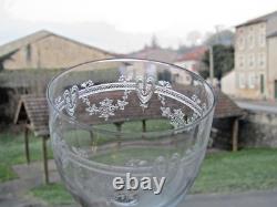 8 verres a eau gravé en cristal de Baccarat Saint louis