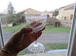 8 verres a eau gravé en cristal de Baccarat Saint louis