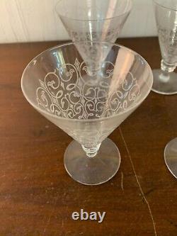 8 verres à vin à volutes modèle Lisieux en cristal Saint Louis (prix à la pièce)