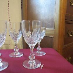 8 verres a vin cristal de saint louis modèle Massenet signé h 13 cm