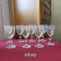 8 verres a vin en cristal de saint louis modèle Talma gravure 899 H 12 cm