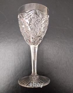 9 VERRES à VIN en CRISTAL TAILLE, Haut 16 cm BACCARAT, SAINT LOUIS