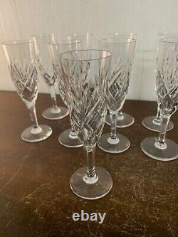 9 flûtes à champagne modèle taillé en cristal de Saint Louis prix à la pièce