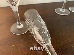 9 flûtes à champagne modèle taillé en cristal de Saint Louis prix à la pièce