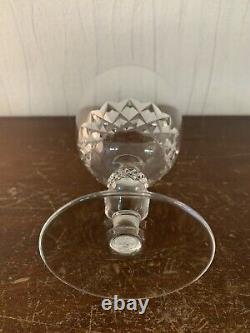 9 verres à eau modèle pointe diamant en cristal de Saint Louis (prix à la pièce)