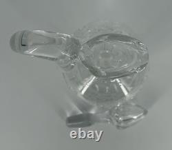 Aiguière Saint-Louis en cristal taillé avec bouchon