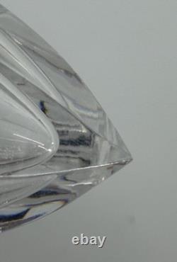 Aiguière Saint-Louis en cristal taillé avec bouchon