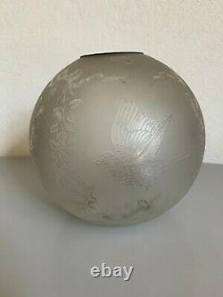 Ancien gros globe de lampe a pétrole cristal gravé à l'acide Saint louis tulipe