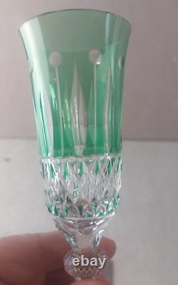 Ancien verre / flûte champagne, cristal vert, style Tommy de Saint Louis