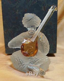 Ancienne statuette cristal de Saint Louis les musiciens du monde / luth indien