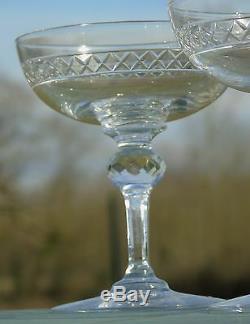 Baccarat Saint Louis Service de 6 coupes à champagne en cristal taillé