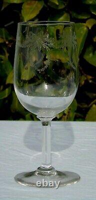 Baccarat Saint Louis Service de 6 verres à eau en cristal gravé. Début Xxe s