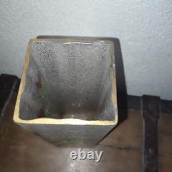 Beau vase Art Nouveau au chardon en Cristal Baccarat ou Saint Louis dégagé