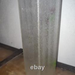 Beau vase Art Nouveau au chardon en Cristal Baccarat ou Saint Louis dégagé