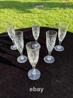 Belle Serie De 6 Flutes A Champagne En Cristal De Saint Louis Modele Chantilly