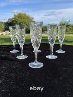 Belle Serie De 6 Flutes A Champagne En Cristal De Saint Louis Modele Chantilly
