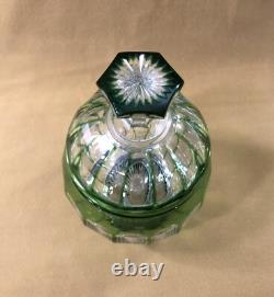 Boite / bonbonnière en cristal overlay doublé vert SAINT LOUIS 18 cm no verre