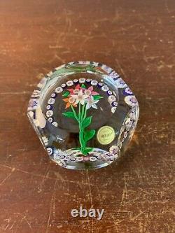 Boule presse papier 5 fleurs fond clair cristal de Saint Louis