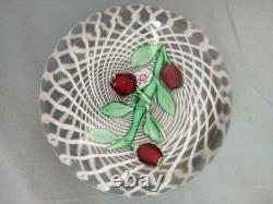 Boule presse papier cristal de Saint Louis fruits rouges 1954