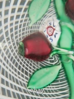 Boule presse papier cristal de Saint Louis fruits rouges 1954