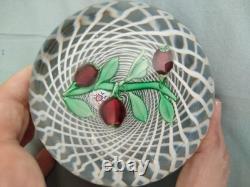 Boule presse papier cristal de Saint Louis fruits rouges 1954