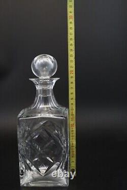 Carafe à Whisky en cristal de Saint Louis signée modèle Chantilly H 25 cm