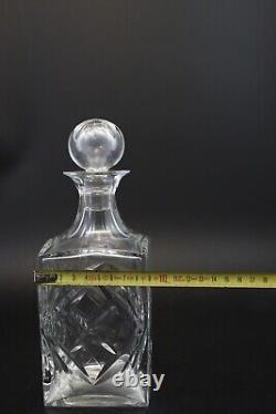 Carafe à Whisky en cristal de Saint Louis signée modèle Chantilly H 25 cm