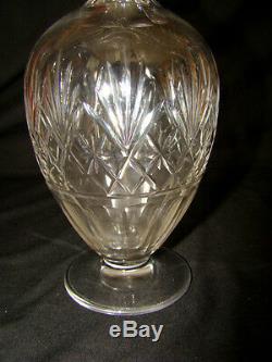 Carafe à vin en cristal taillé de Saint Louis modèle Massenet