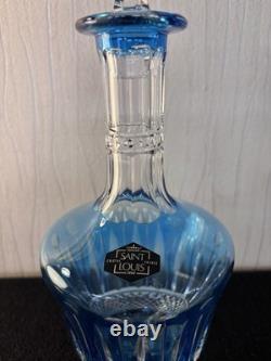 Carafe à vin modèle Tommy overlay bleu ciel en cristal de Saint Louis