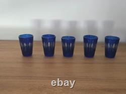 Carafe cristal taillé St Louis verres liqueur bleu cobalt Baccarat
