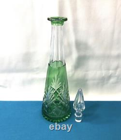 Carafe overlay en cristal taillé doublé vert SAINT LOUIS modèle MASSENET 32 cm