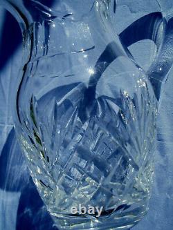 Carafe /pichet / broc à eau cristal St Louis modèle Chantilly Signé
