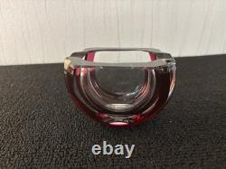 Cendrier demi sphère overlay majenta en cristal de Saint Louis modèle12