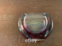 Cendrier demi sphère overlay violet en cristal de Saint Louis